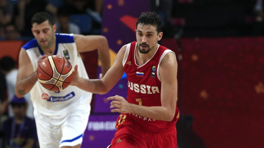 VIDEOS: Rusia y Serbia se las verán en la semifinal del Eurobasket