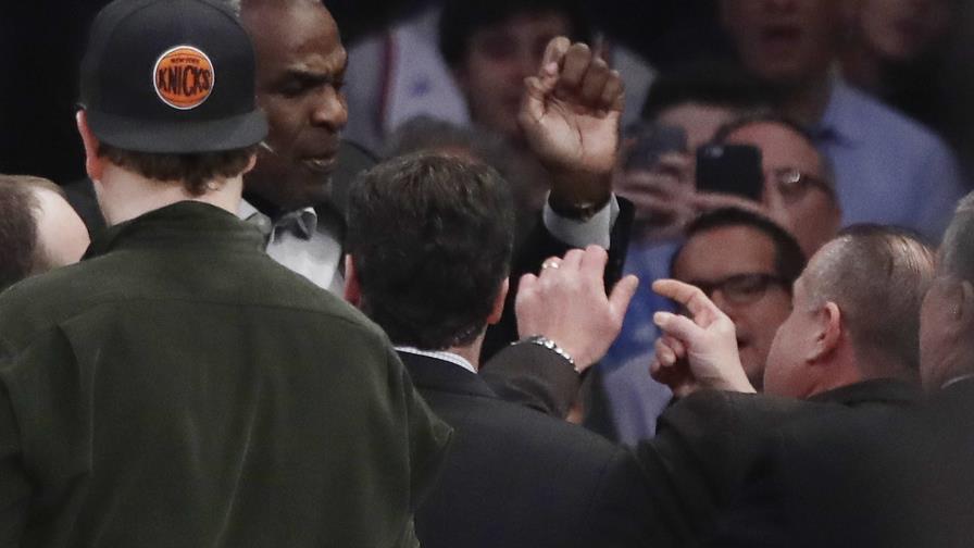Charles Oakley va a la carga, demanda a los Knicks y su presidente James Dolan