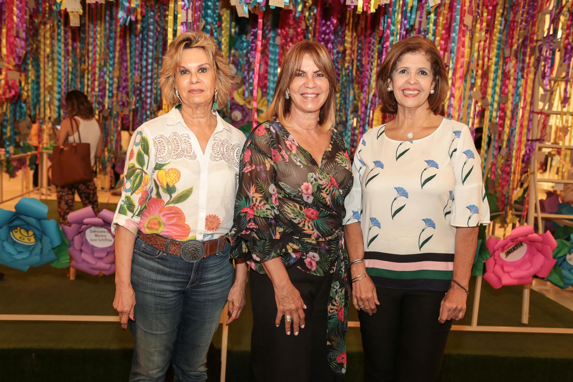 Rina De Feliz, Ileana De Vargas y Magachis Espaillat.