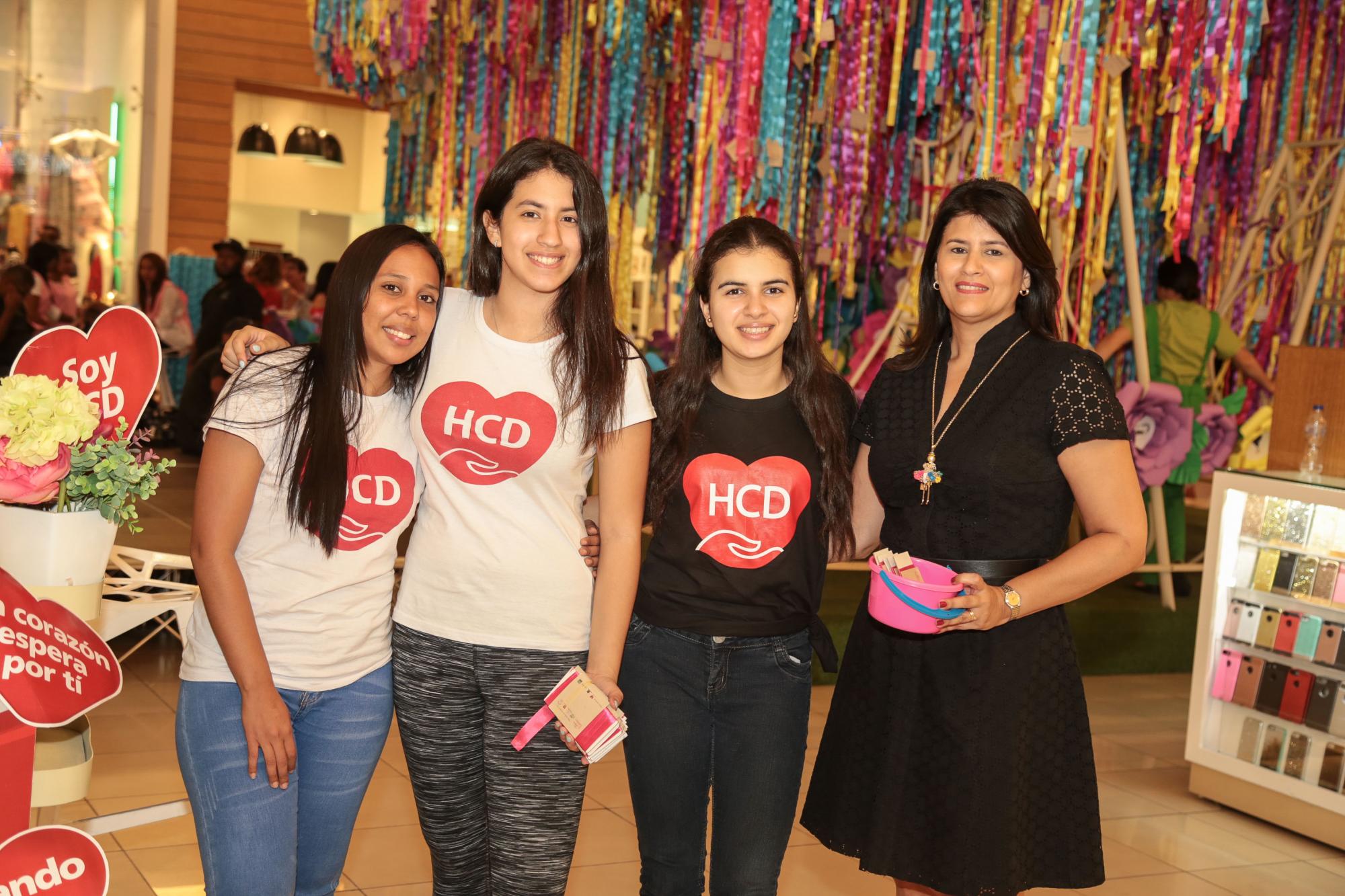 Angelica Velazco, Isabella Castillo, Maria Laura Forteza y Rosa Fatule.