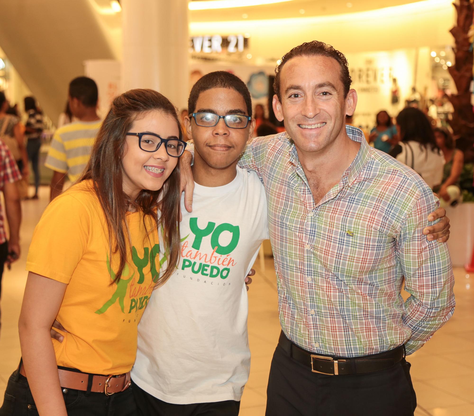 Laura Pauras, Alci Polanco y Piero Bonarelli.