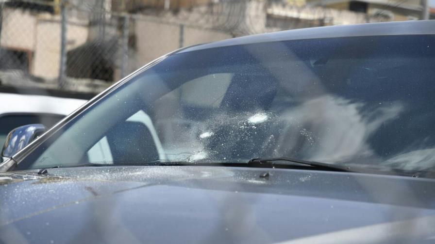 Policía frustra asalto a dealer; mata dos hombres, hiere uno y atrapa otro Policía frustra asalto a dealer; mata dos hombres, hiere uno y atrapa otro