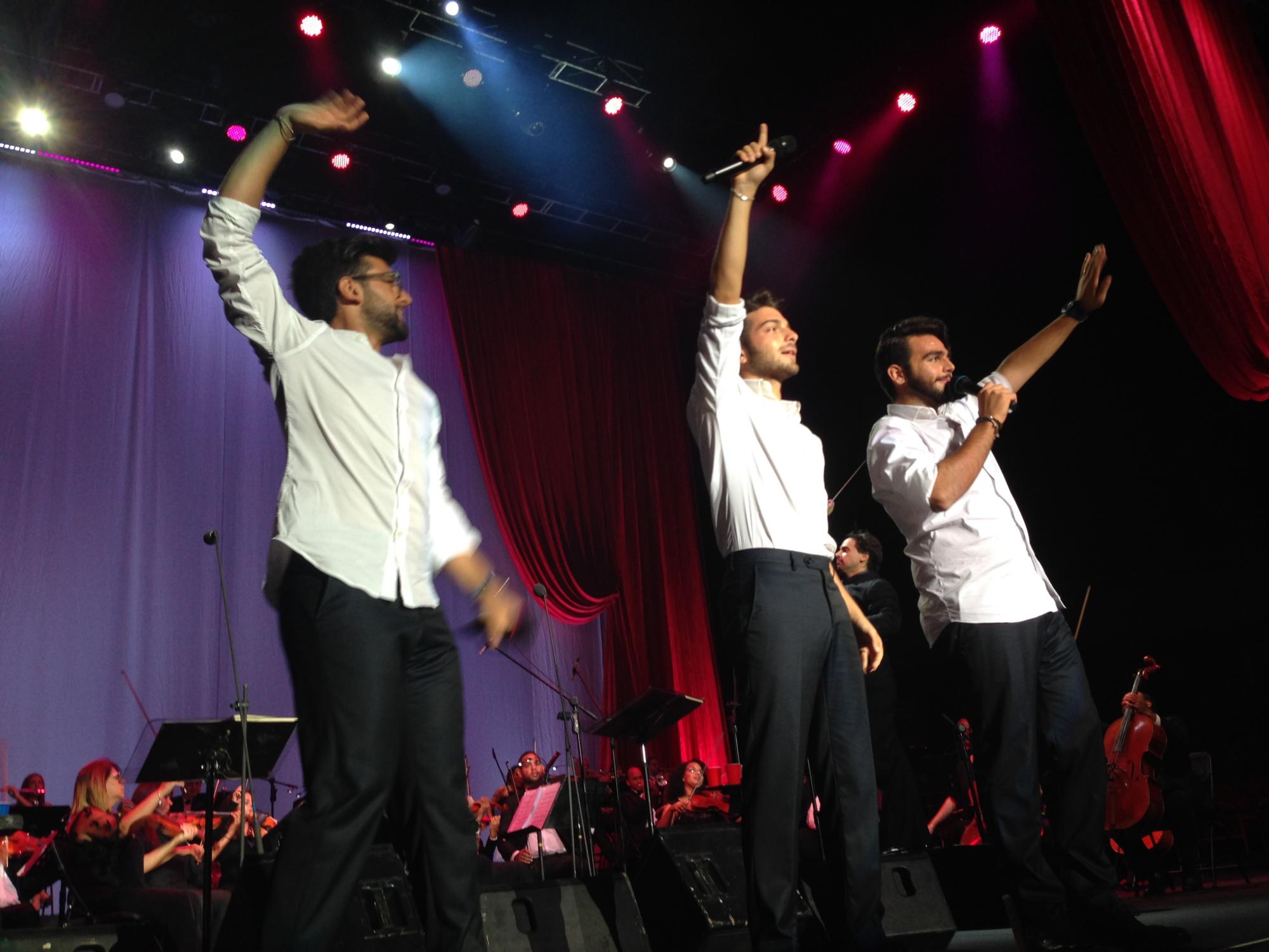 Al final, saludando al público