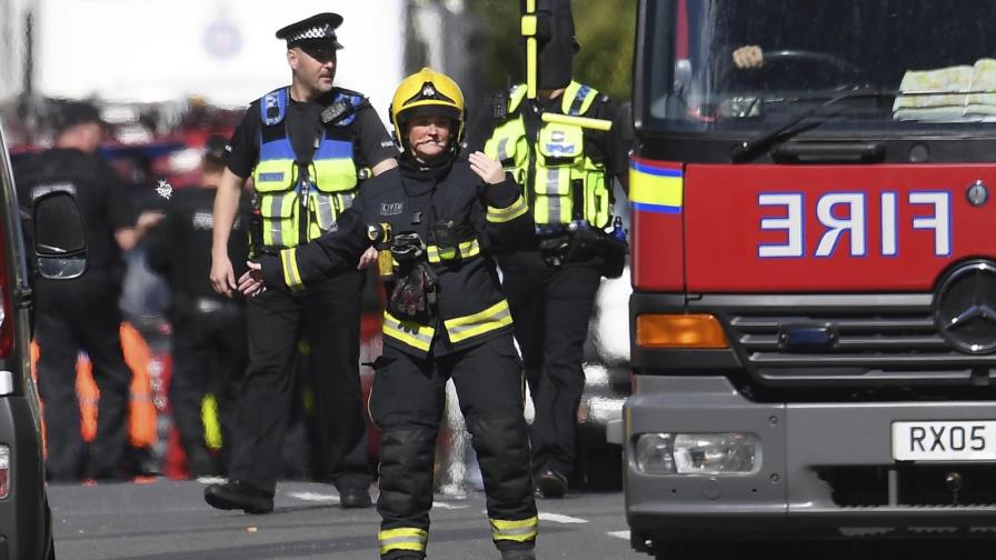 Ascienden a 22 los heridos en ataque a Metro de Londres; buscan un sospechoso