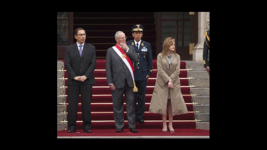 Perú a la espera de nuevo gabinete tras renuncia forzada del Consejo de Ministros