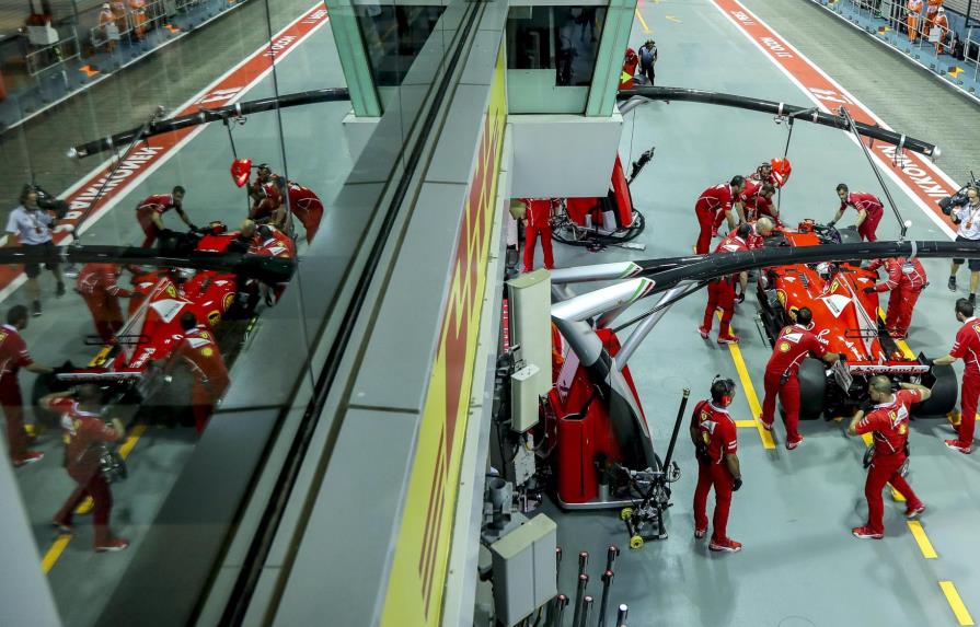 Sebastian Vettel logra la pole del Gran Premio  de Singapur 