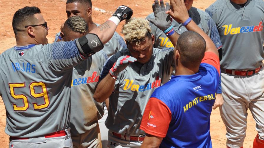 Venezuela debuta con triunfo sobre EE.UU en Panam de softbol Masculino Venezuela debuta con triunfo sobre EE.UU en Panam de softbol Masculino
