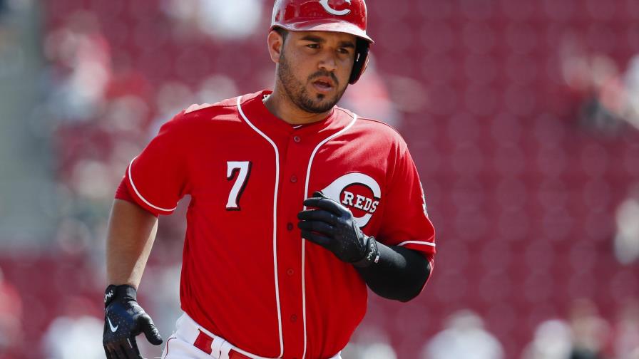 Suárez y Gennett pegan jonrones; Rojos se imponen