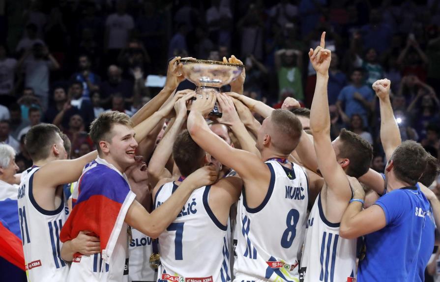 Eslovenia celebra en grande su primer oro ganado en el Eurobasket