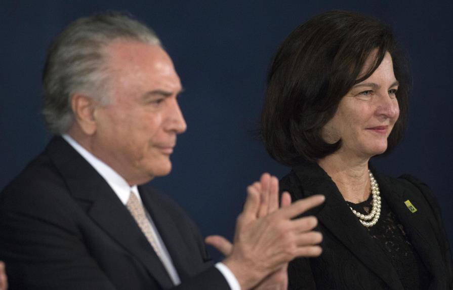 La nueva fiscal general de Brasil asume el cargo en momento “de depuración”