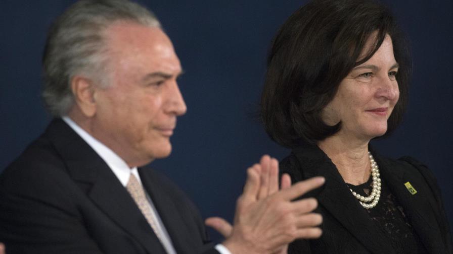 La nueva fiscal general de Brasil asume el cargo en momento “de depuración”