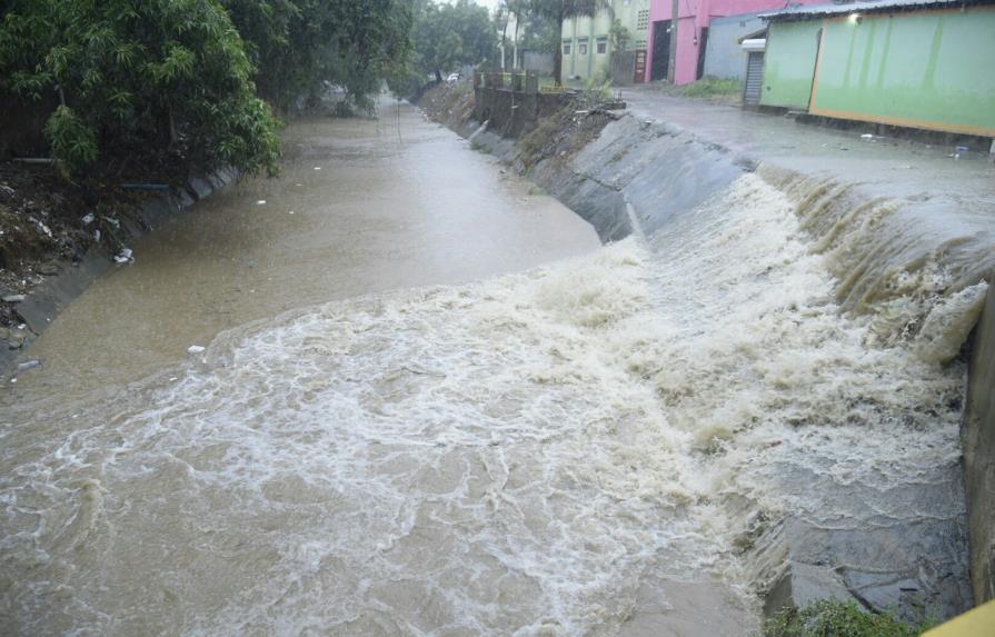 Al menos 16 haitianos desaparecidos tras intentar cruzar río de Montecristi; recuperan un cadáver