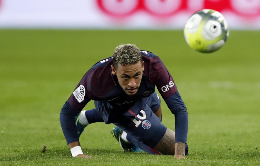 Neymar recupera en París su perfil más egocéntrico