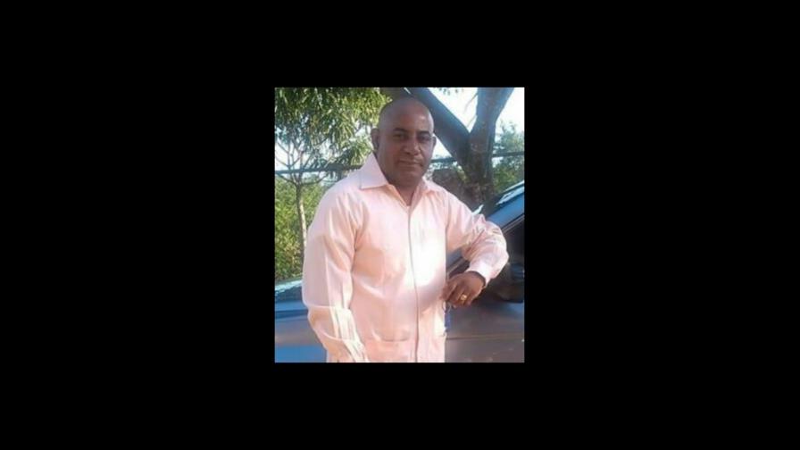 Muere capitán herido por asaltantes que también mataron a su padre