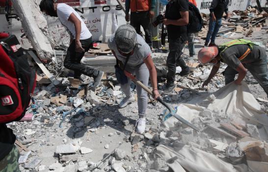 Aumenta a 79 la cifra provisional de fallecidos por el terremoto en México
