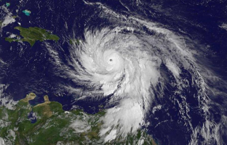 Huracán María deja un muerto en la isla de Guadalupe en su paso por el Caribe 