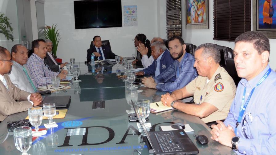 IDAC realiza llamado al sector aeronáutico por el huracán María