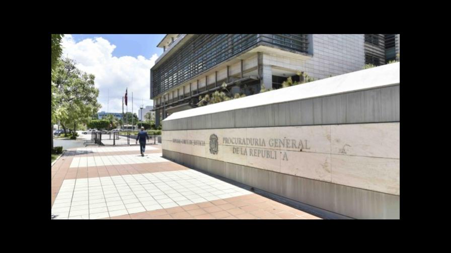 Dictan medidas de coerción contra tres hombres por presunta seducción de dos adolescentes