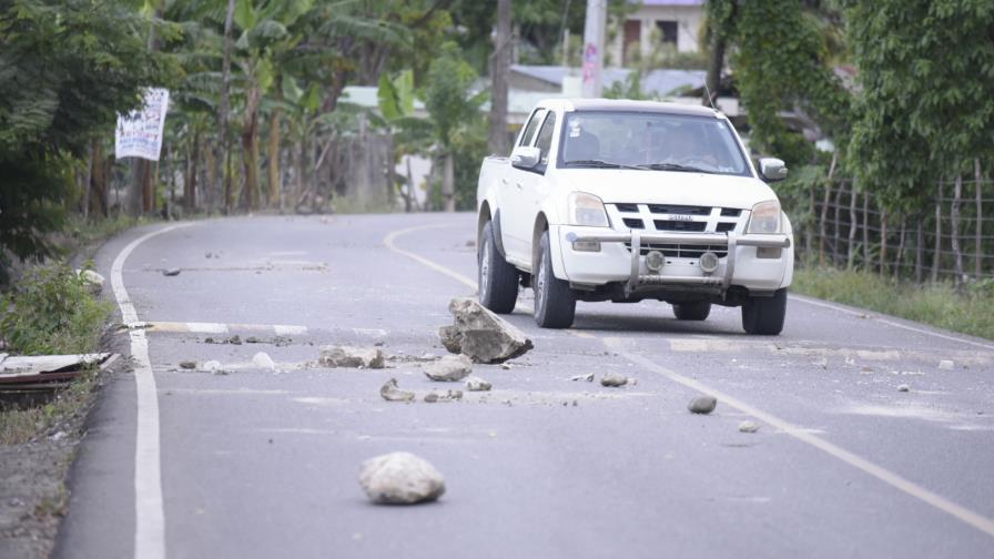 Grupos populares en huelga en demanda de obras en Moca y Licey