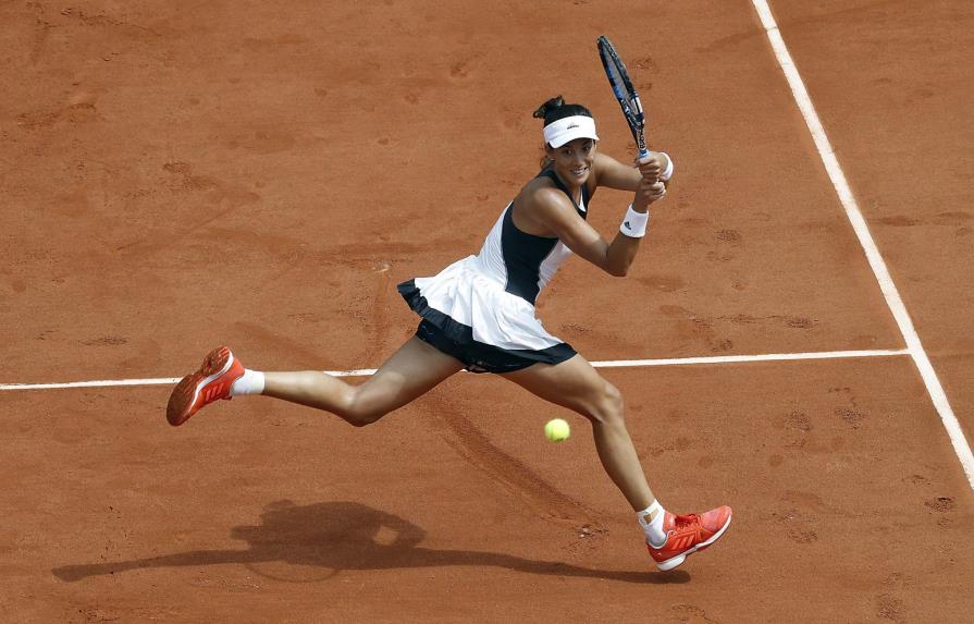 Garbiñe Muguruza gana en su debut como número 1 en el tenis femenino