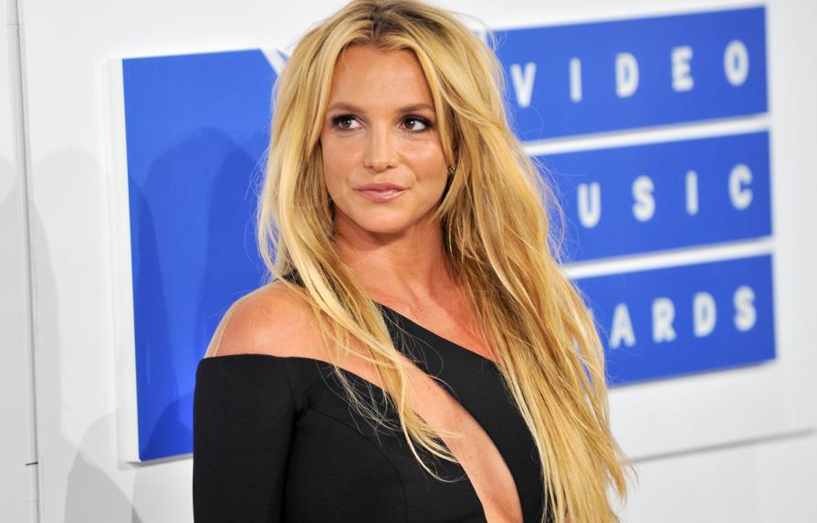 Britney Spears es ahora acróbata