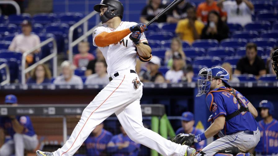 VÍDEO: Stanton pega el jonrón 56 y Ureña lanza ocho entradas para el triunfo de los Marlins VÍDEO: Stanton pega el jonrón 56 y Ureña lanza ocho entradas para el triunfo de los Marlins