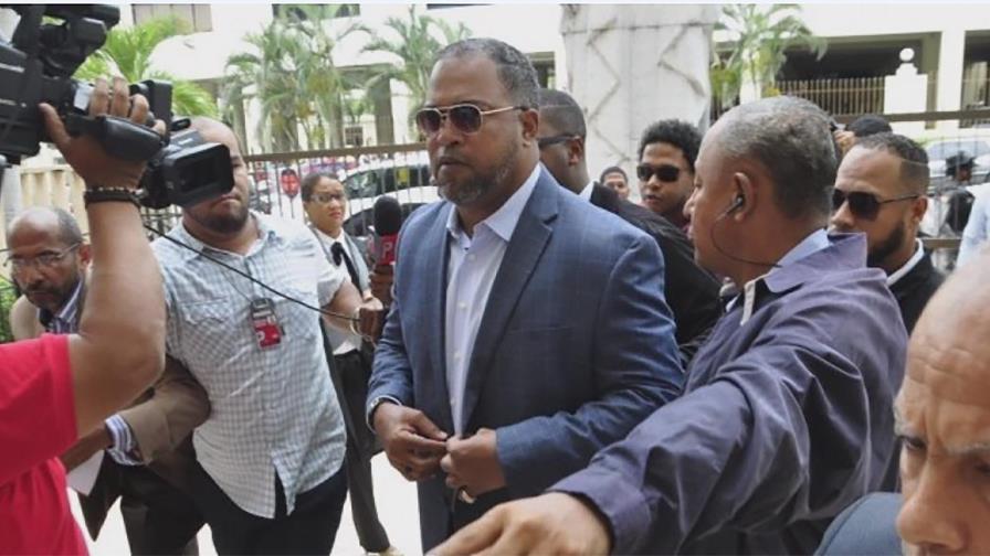 Los cuatro casos de corrupción en alcaldes  y directores ascienden a RD$965 millones