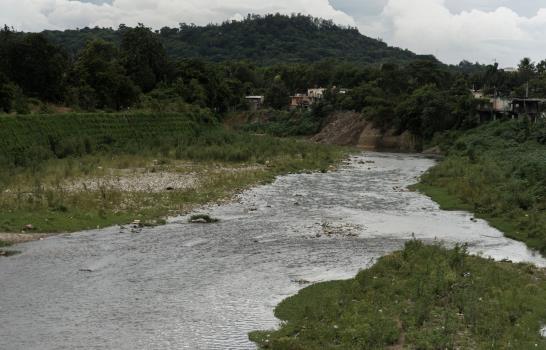 Moradores de sectores vulnerables en San Cristóbal toman sus propias precauciones
