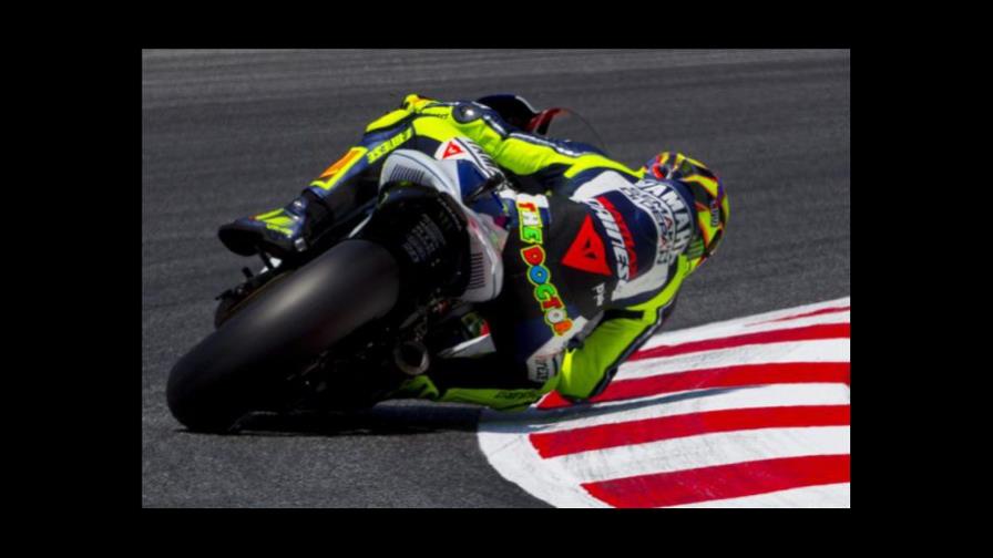 Rossi asegura que se ve “a un buen nivel” y que quiere “probar”