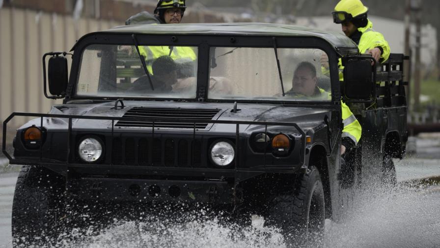 Aturdido, Puerto Rico busca reconstruirse tras huracán María 