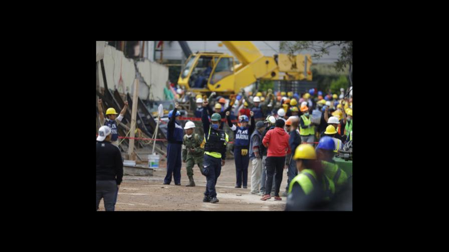 Crece la desesperación por desaparecidos tras sismo en México Crece la desesperación por desaparecidos tras sismo en México