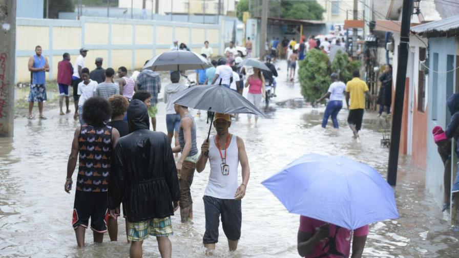 Meteorología advierte lluvias vinculadas a María seguirán Meteorología advierte lluvias vinculadas a María seguirán