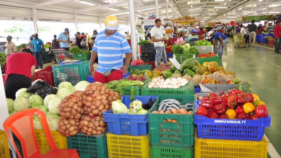 Gabinete Agropecuario evalúa daños causados por el huracán María