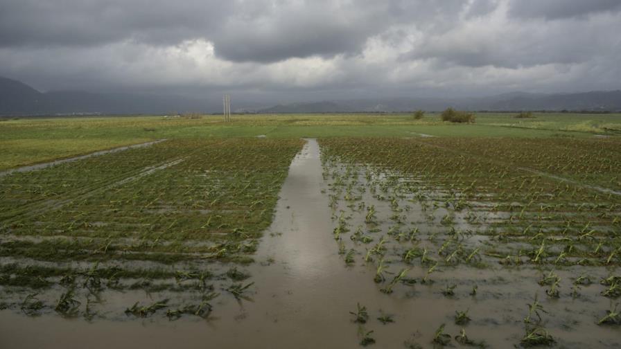 Desalojos de emergencia en Puerto Rico tras falla de represa Desalojos de emergencia en Puerto Rico tras falla de represa