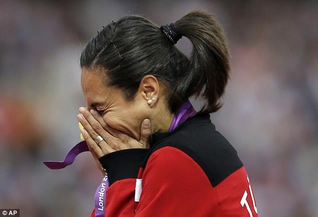 La campeona olímpica turca Asli Alptekin es suspendida de por vida por dopaje