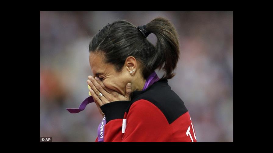 La campeona olímpica turca Asli Alptekin es suspendida de por vida por dopaje La campeona olímpica turca Asli Alptekin es suspendida de por vida por dopaje
