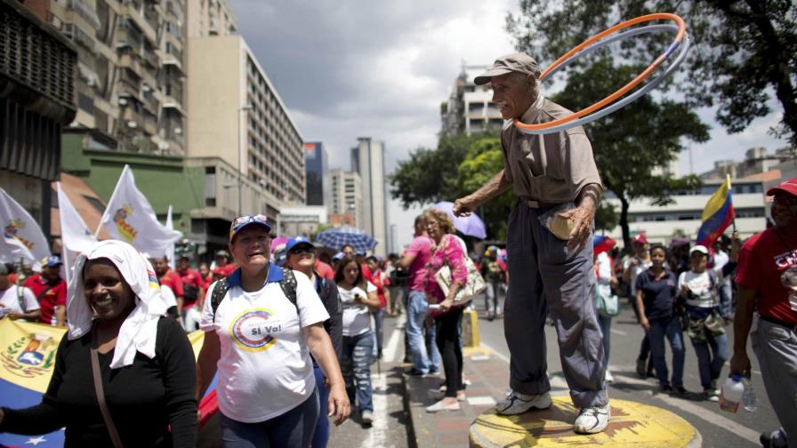 Candidatos a gobernadores en Venezuela se preparan para inicio de campaña 