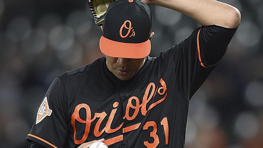 Los Rays apalean a Ubaldo Jiménez