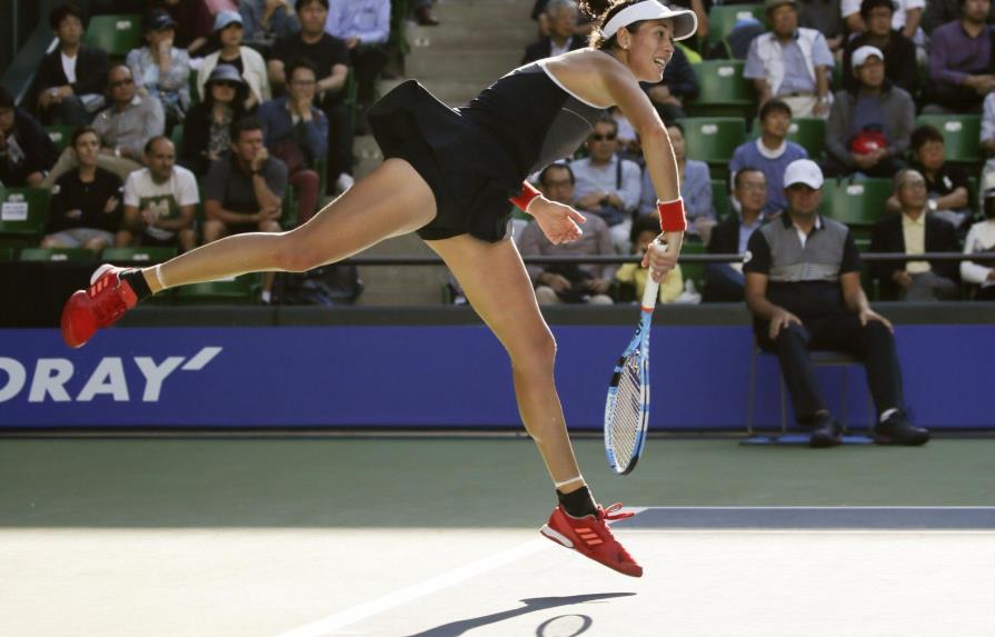 Muguruza perdió de Wozniacki en Tokio; la ganadora pasó a la final