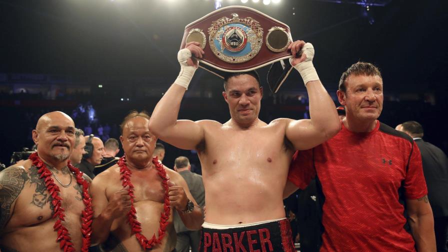 Joseph Parker retiene su título OMB de los pesados ante Hughie Fury Joseph Parker retiene su título OMB de los pesados ante Hughie Fury