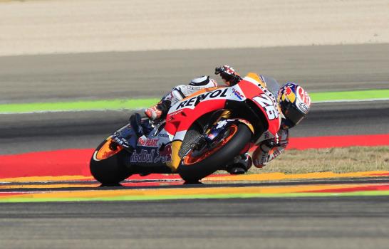 Los españoles invadieron el podio en MotoGP de Aragón