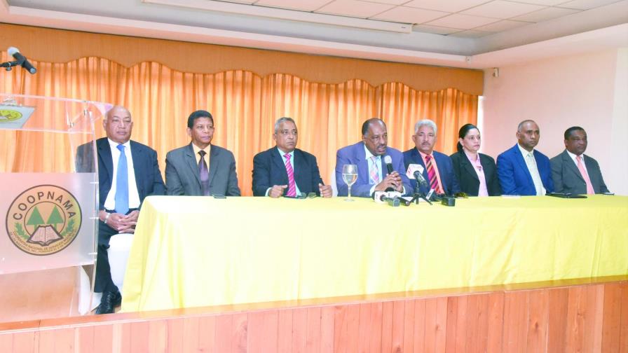 La cooperativa de maestros crece entre las   críticas y la solidaridad