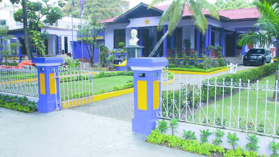 Critican desvinculación del PLD al trabajo con la comunidad Critican desvinculación del PLD al trabajo con la comunidad