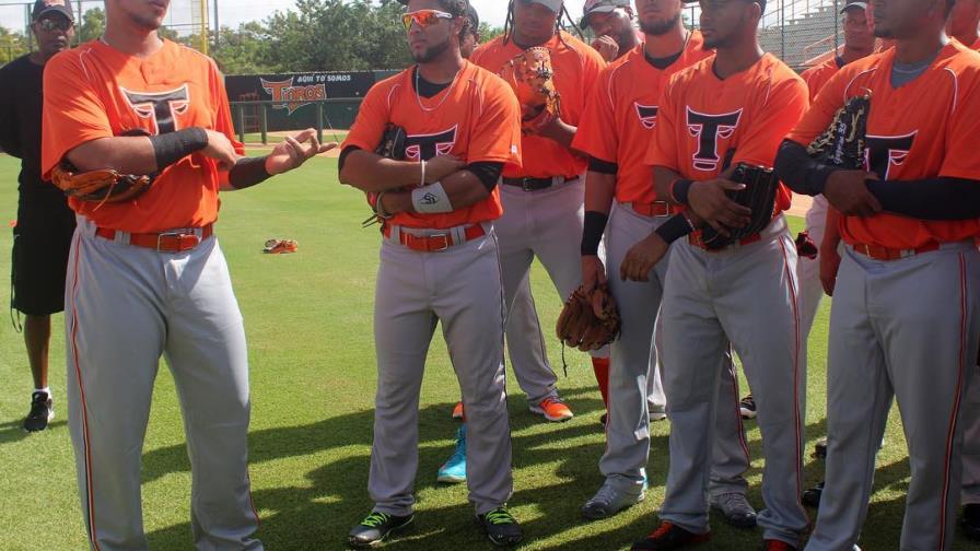 VÍDEO: Adames y Aquino encabezan la apertura de prácticas de los Toros