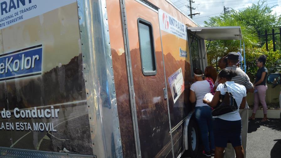 INTRANT lleva a comunidades sus unidades móviles para renovación de licencia INTRANT lleva a comunidades sus unidades móviles para renovación de licencia