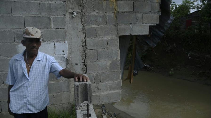 Damnificados de Santiago exigen reubicación