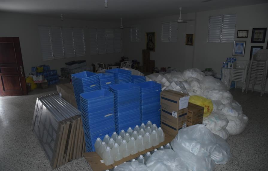 Instalan centros de acopios en Santiago para ayudar damnificados huracán María