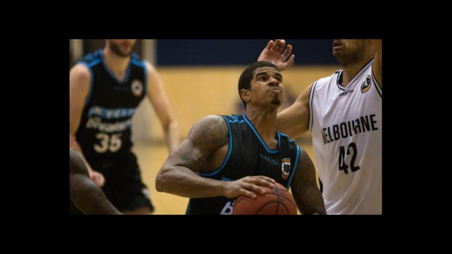 Edgar Sosa lleva      su espectáculo al básquet australiano