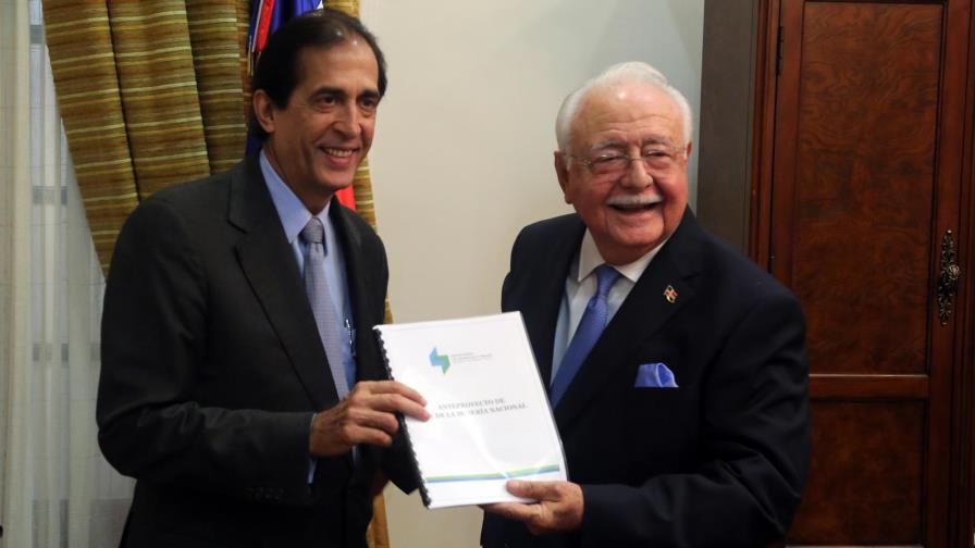 Isa Conde presenta propuesta para cambiar la Ley Minera, vigente desde hace 46 años