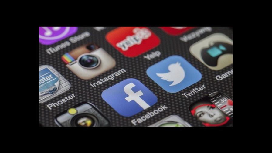 Las etiquetas en redes sociales, mejor con tilde